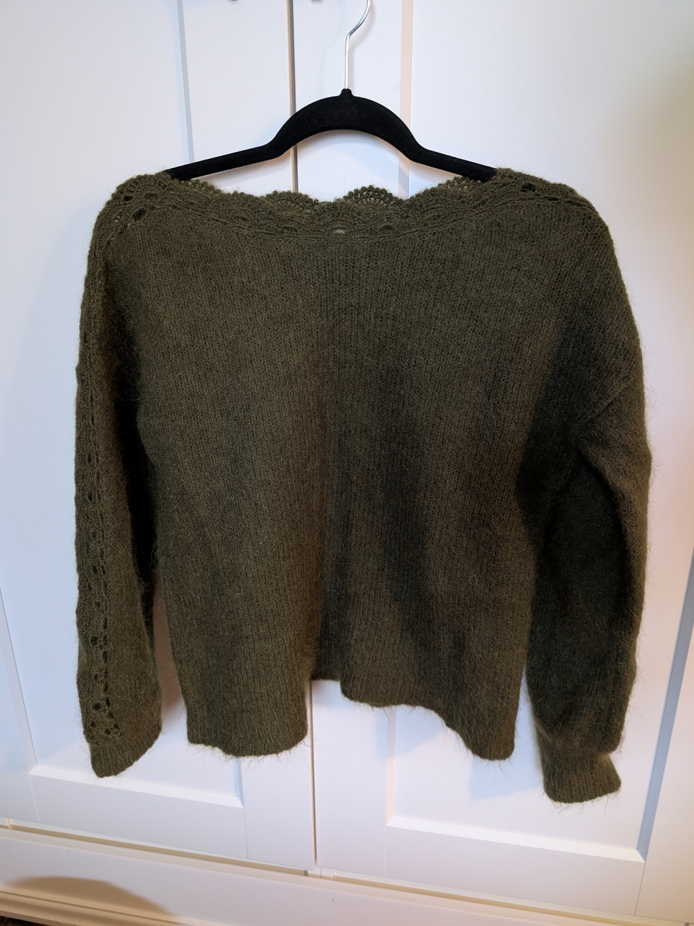 Olive Green Women's Knit Sweater - Soft Lightweight Pullover
